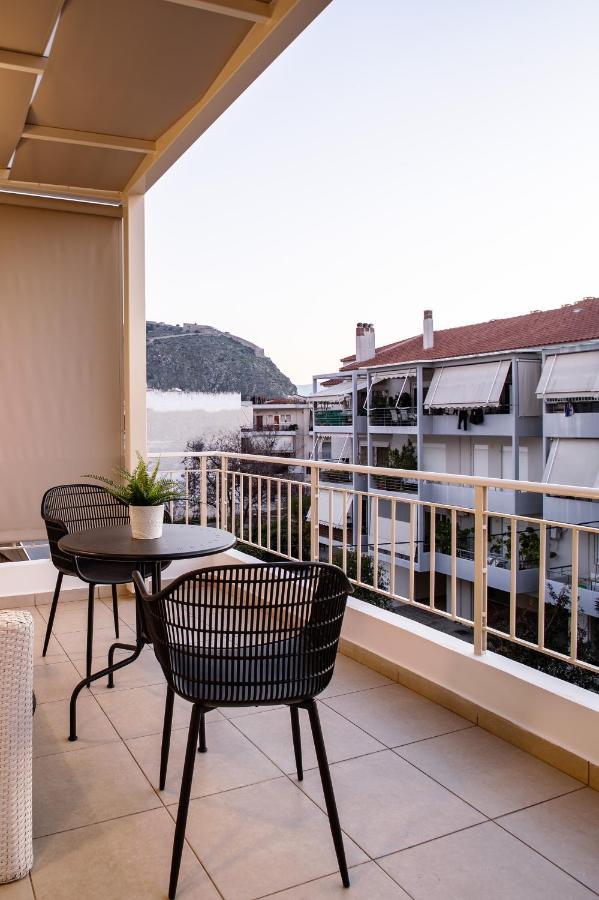 Living In Nafplio Urban Chic Apartments Екстериор снимка
