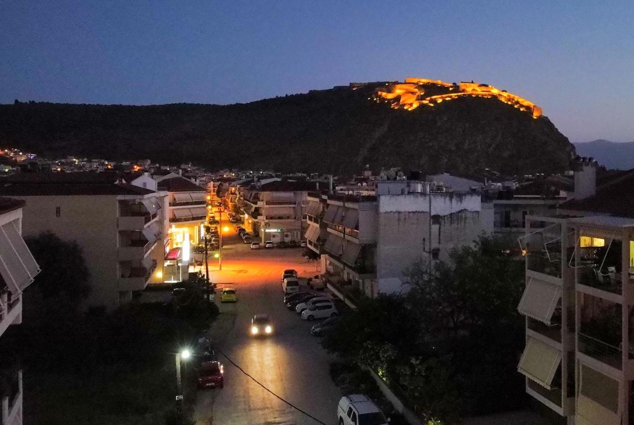 Living In Nafplio Urban Chic Apartments Екстериор снимка